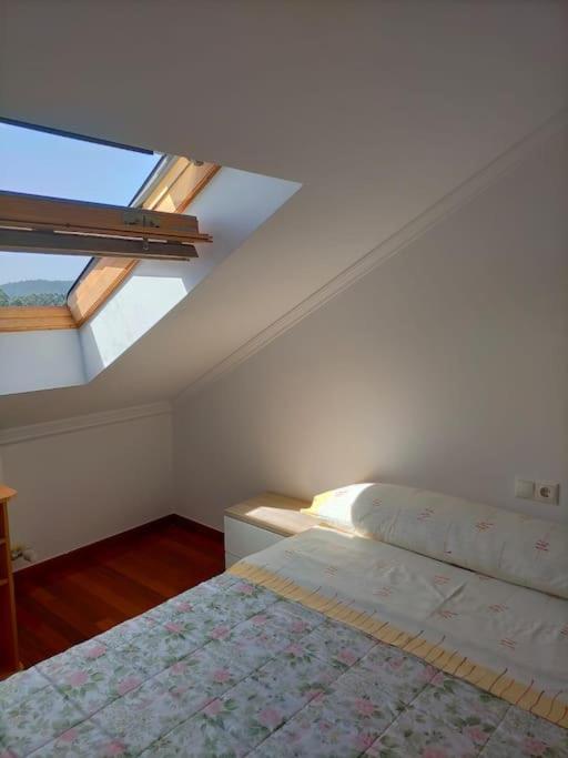 Atico Con 3 Habitaciones En Poio Kültér fotó