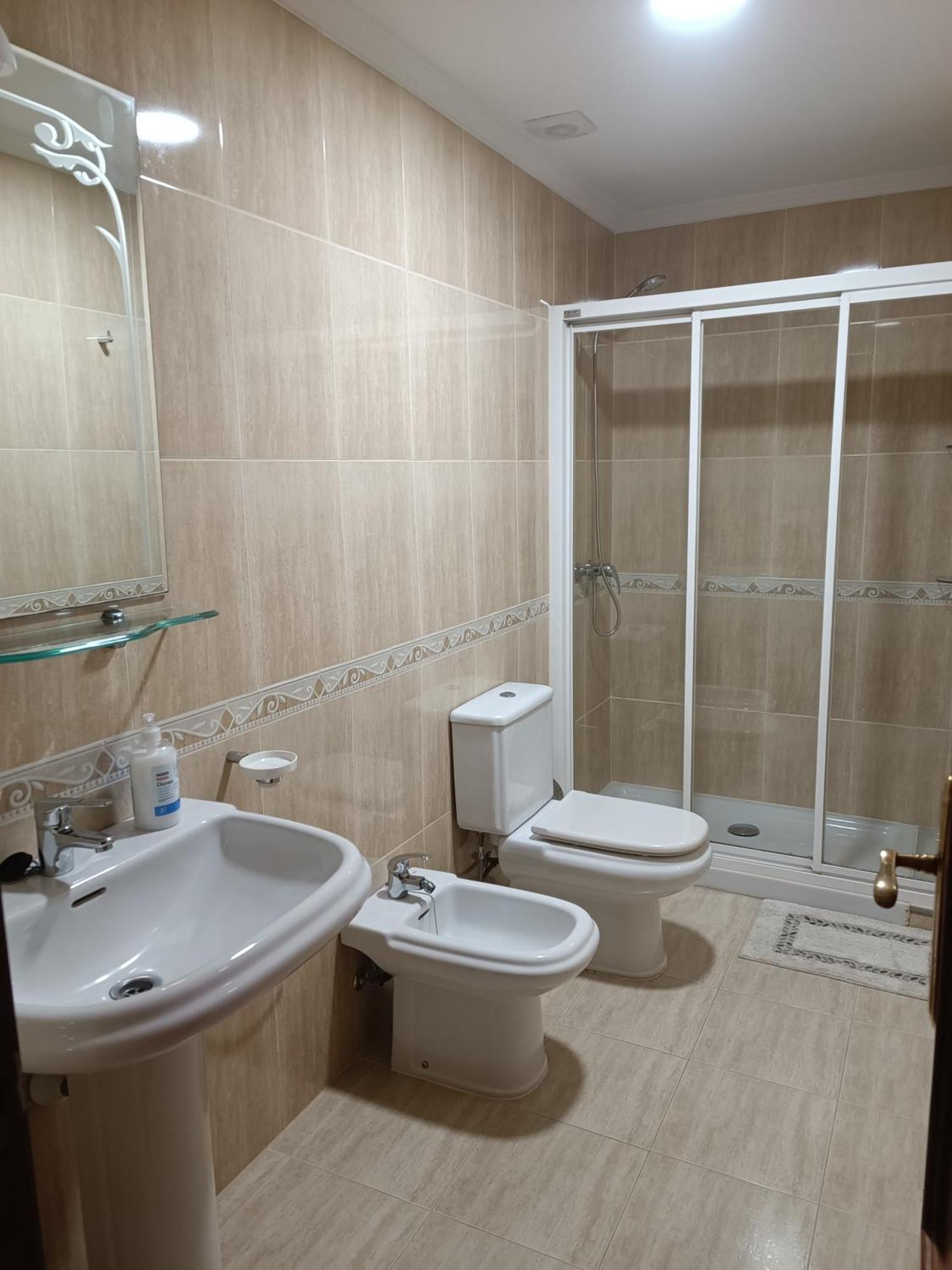 Atico Con 3 Habitaciones En Poio Kültér fotó