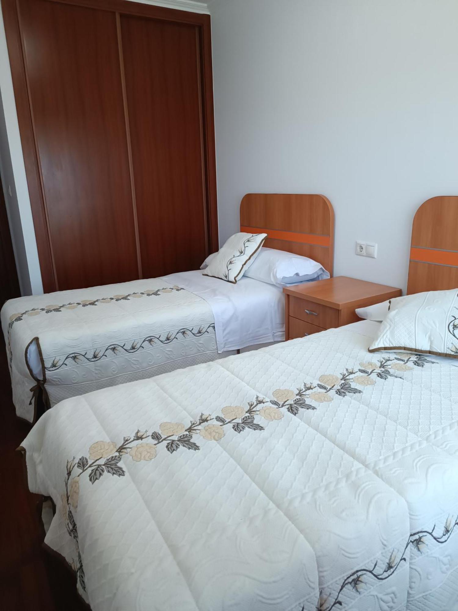 Atico Con 3 Habitaciones En Poio Kültér fotó