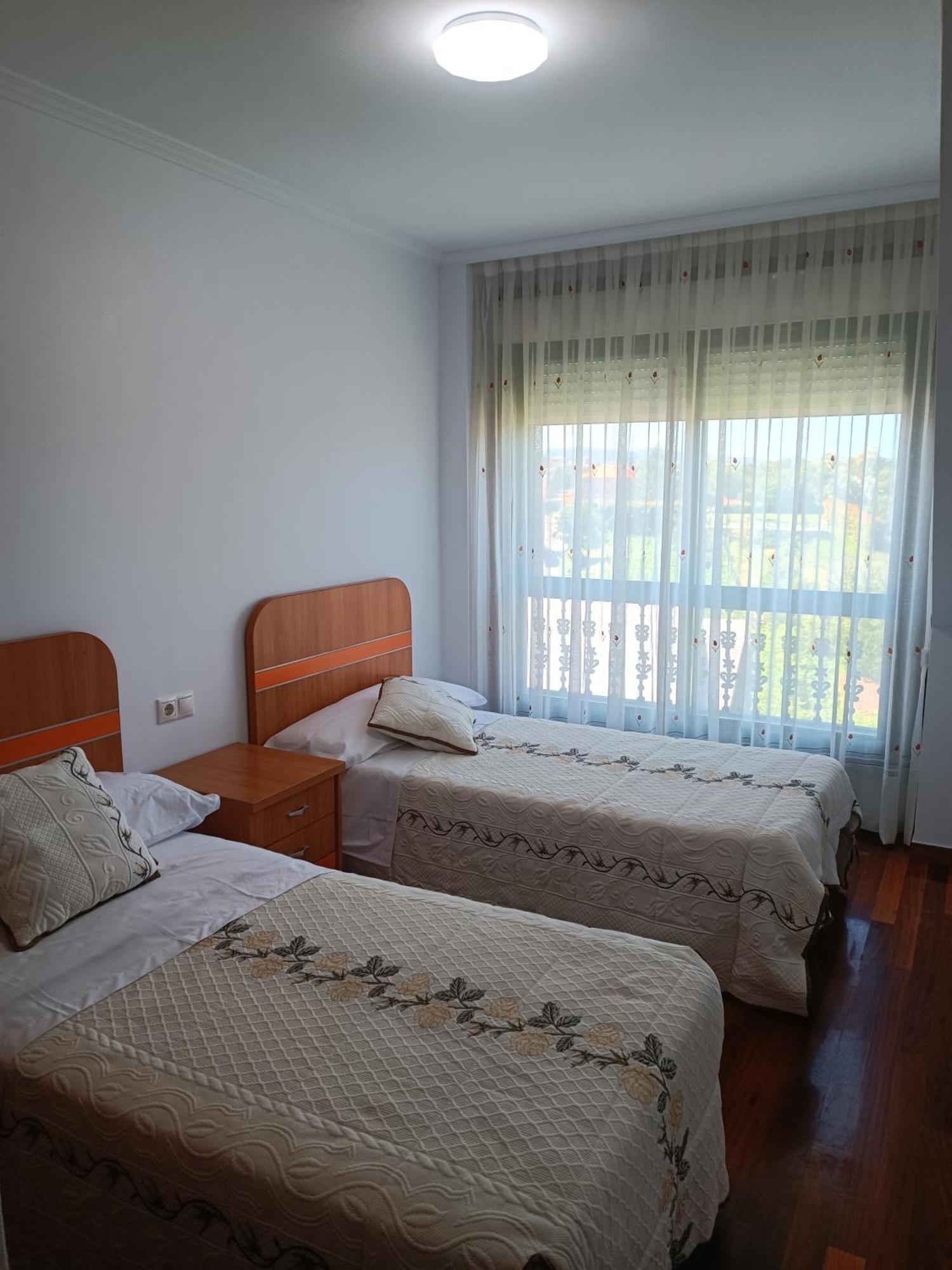 Atico Con 3 Habitaciones En Poio Kültér fotó